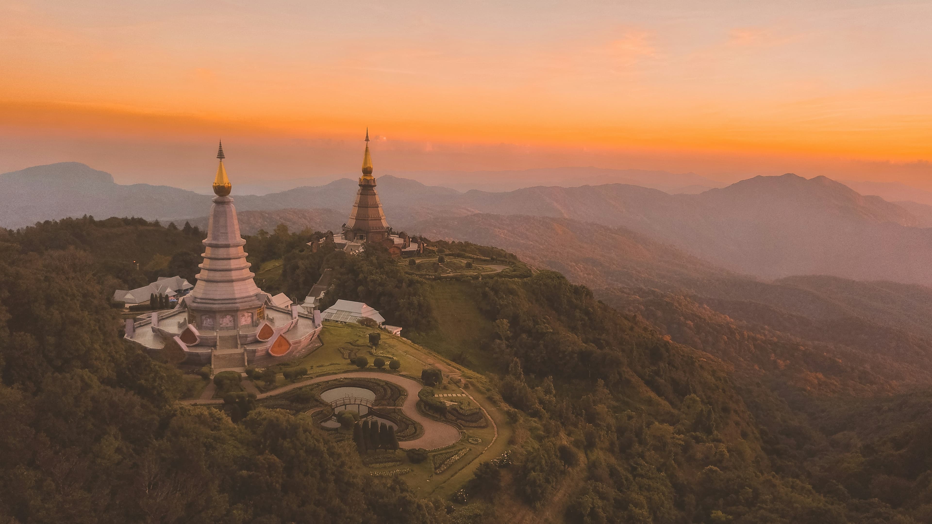 Northern Charms & Island Dreams: A 9-Day Couple's Escape to Chiang Mai & Phuket