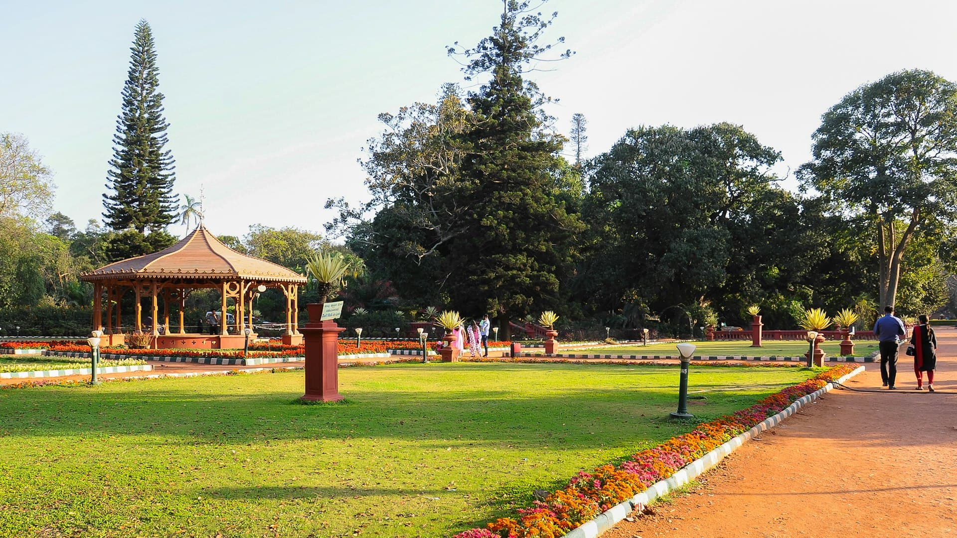 Sri Lanka: Royal Botanic Gardens & Cultural Charms for Couples